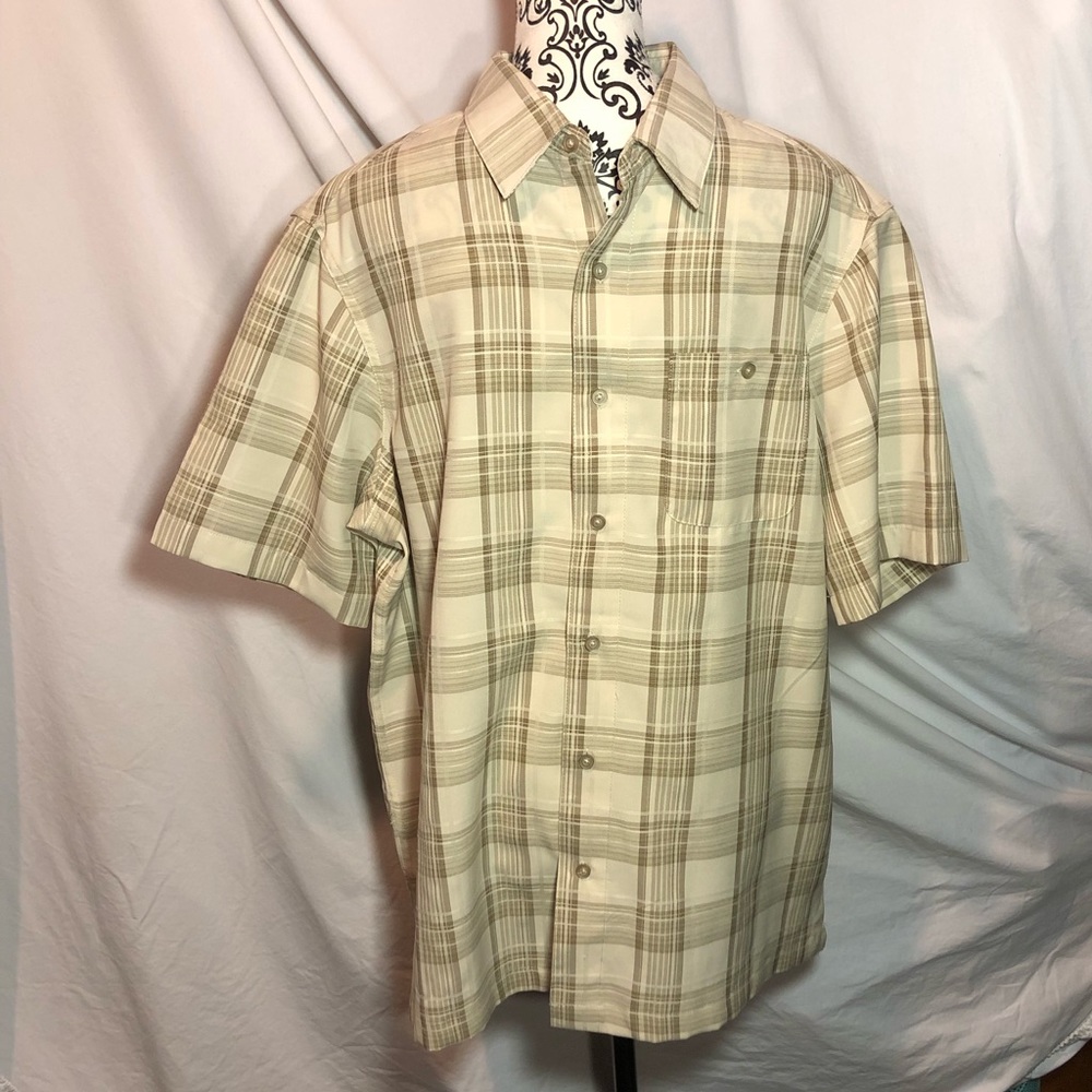 Men’s George Plad Button Down Shirt.